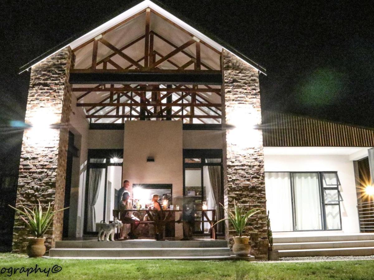 The Stoke House Apartment คลาเรนส์ ภายนอก รูปภาพ
