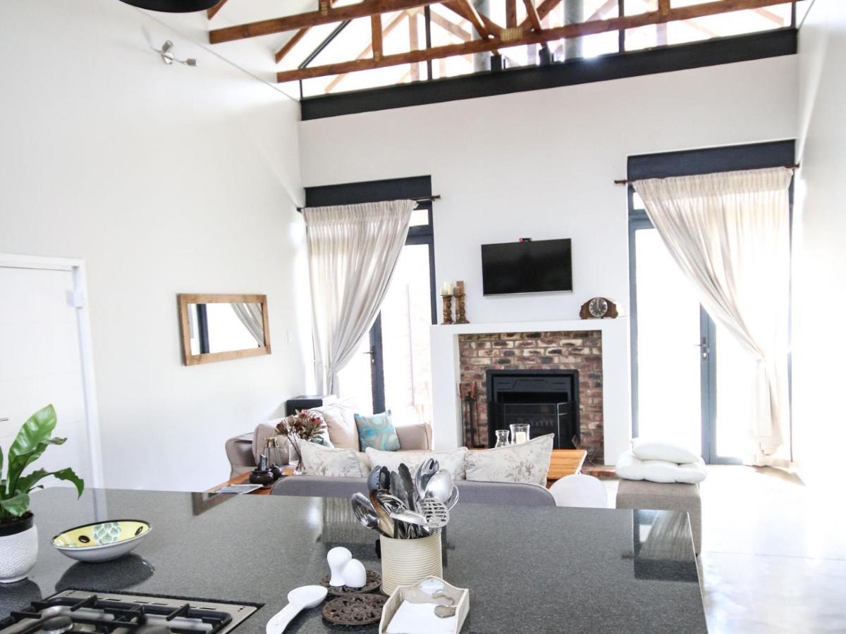 The Stoke House Apartment คลาเรนส์ ภายนอก รูปภาพ