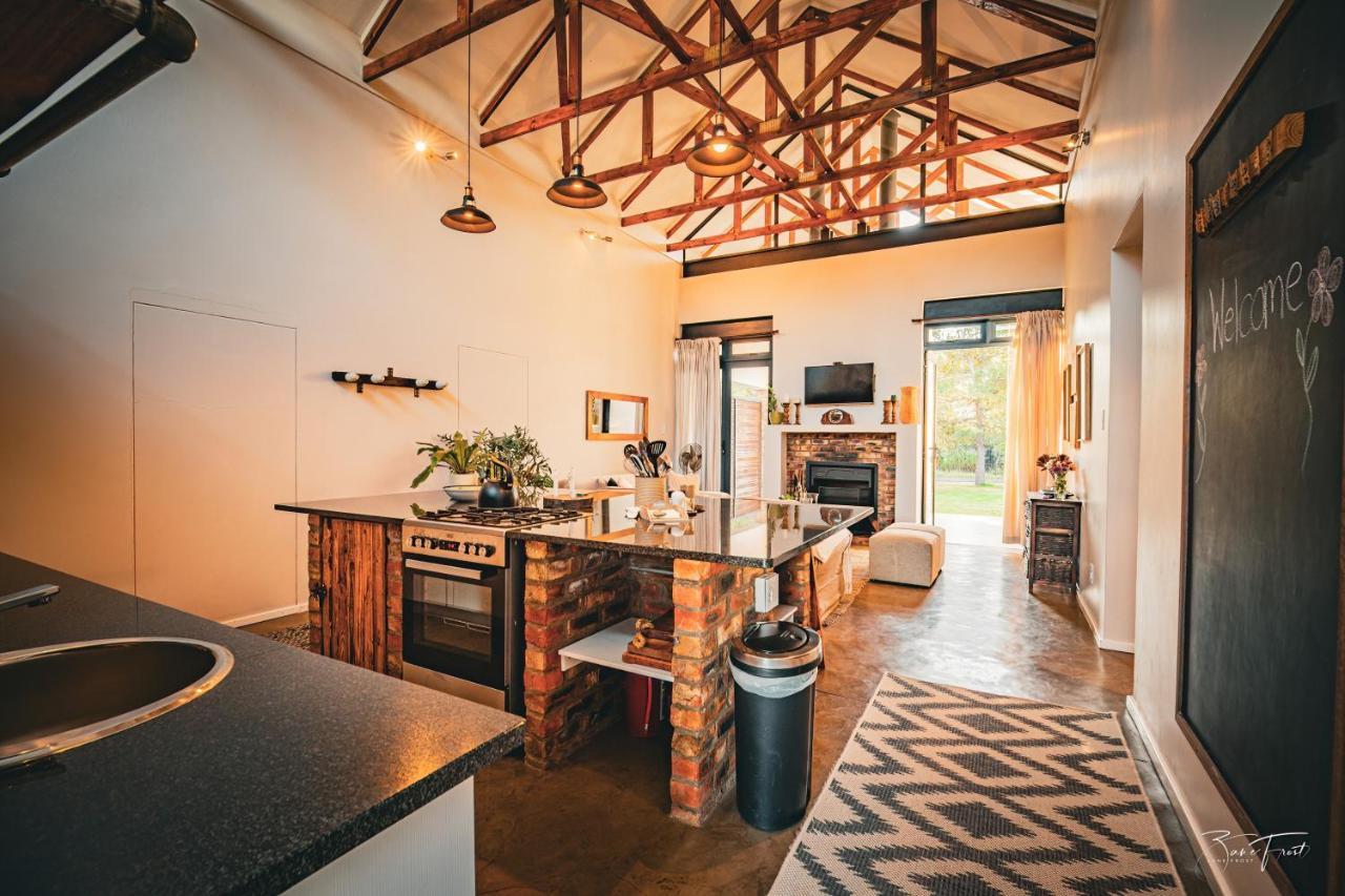 The Stoke House Apartment คลาเรนส์ ภายนอก รูปภาพ